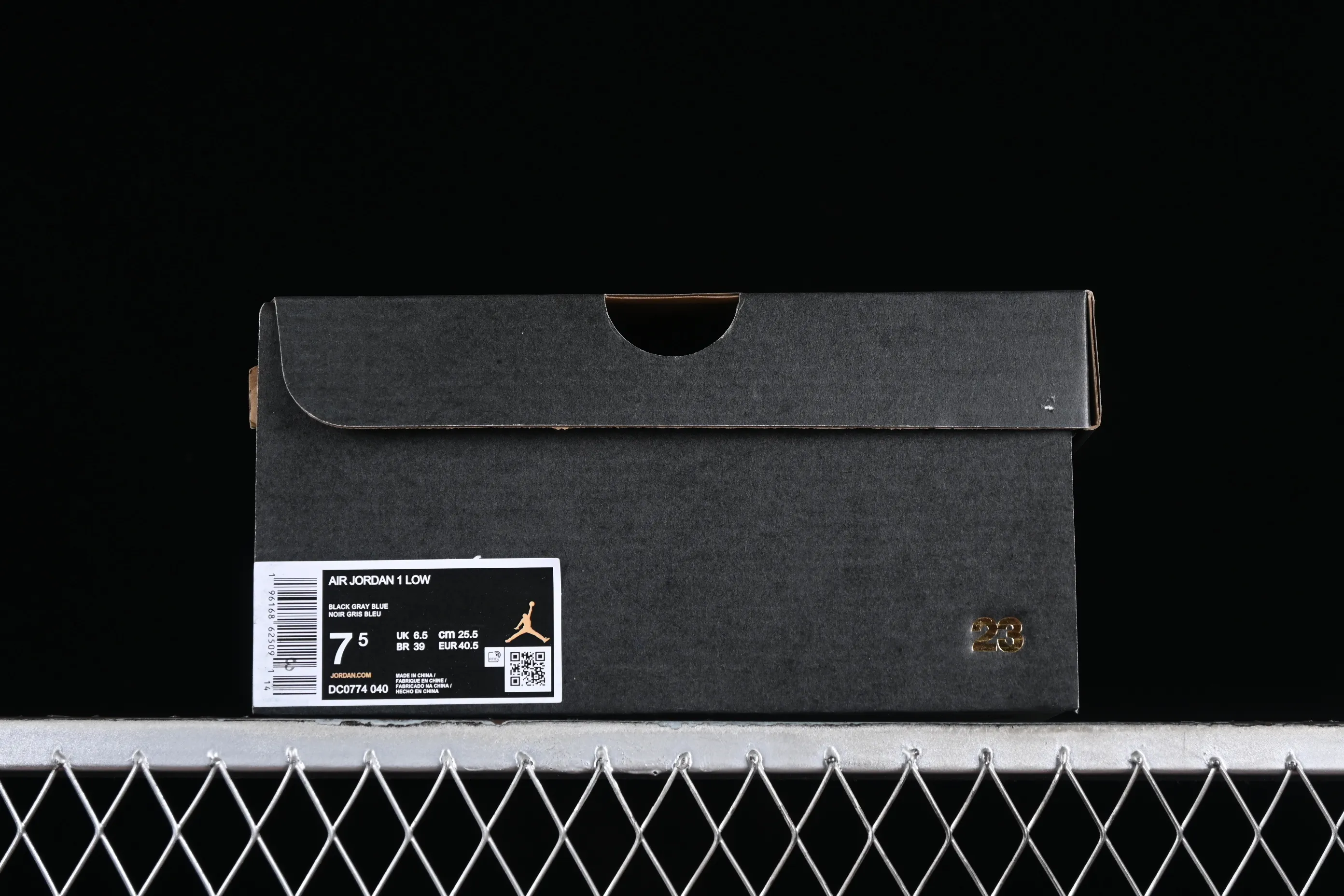 All categories Air Jordan Jordan series basketball shoes Air Jordan 1 Low Air Jordan 1 Low AJ1 Joe 1 black and white blue hook low-top cultural basketball shoes DC0774-040